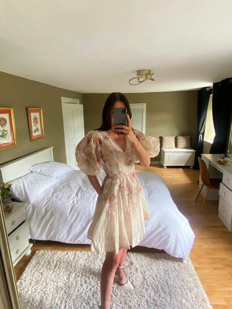 Ella Mini